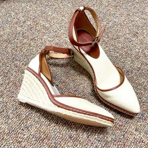 EUC Charles David Espadrille style sandals 8.5 M. Leather upper/textile upper